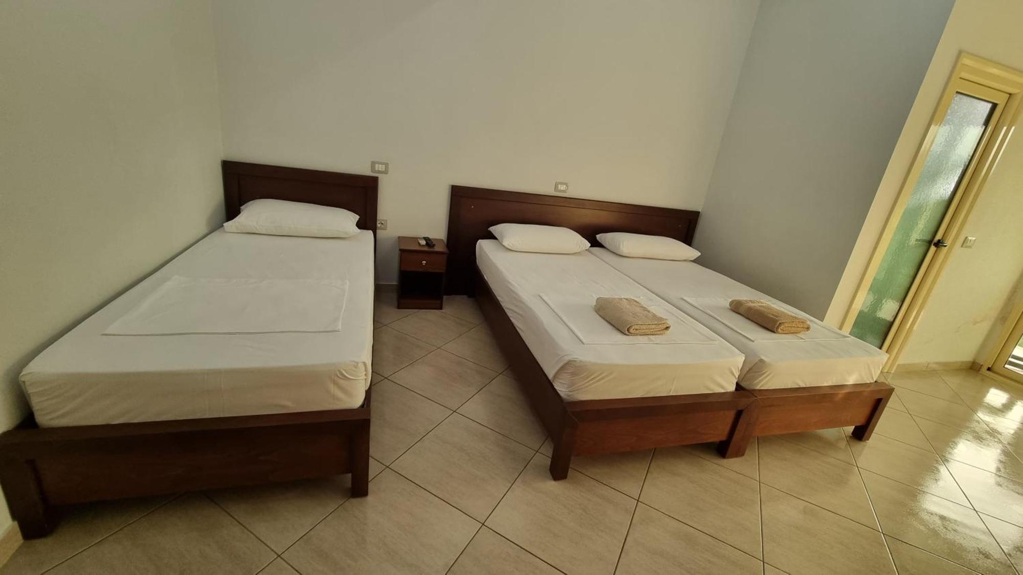 Anmaor Hotel Qeparo Buitenkant foto