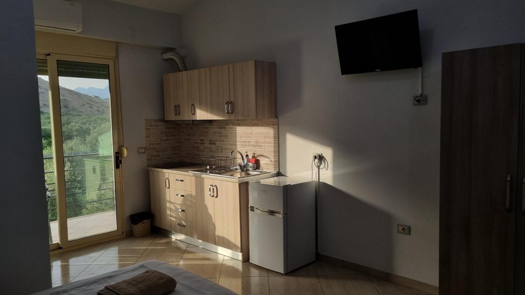 Anmaor Hotel Qeparo Buitenkant foto