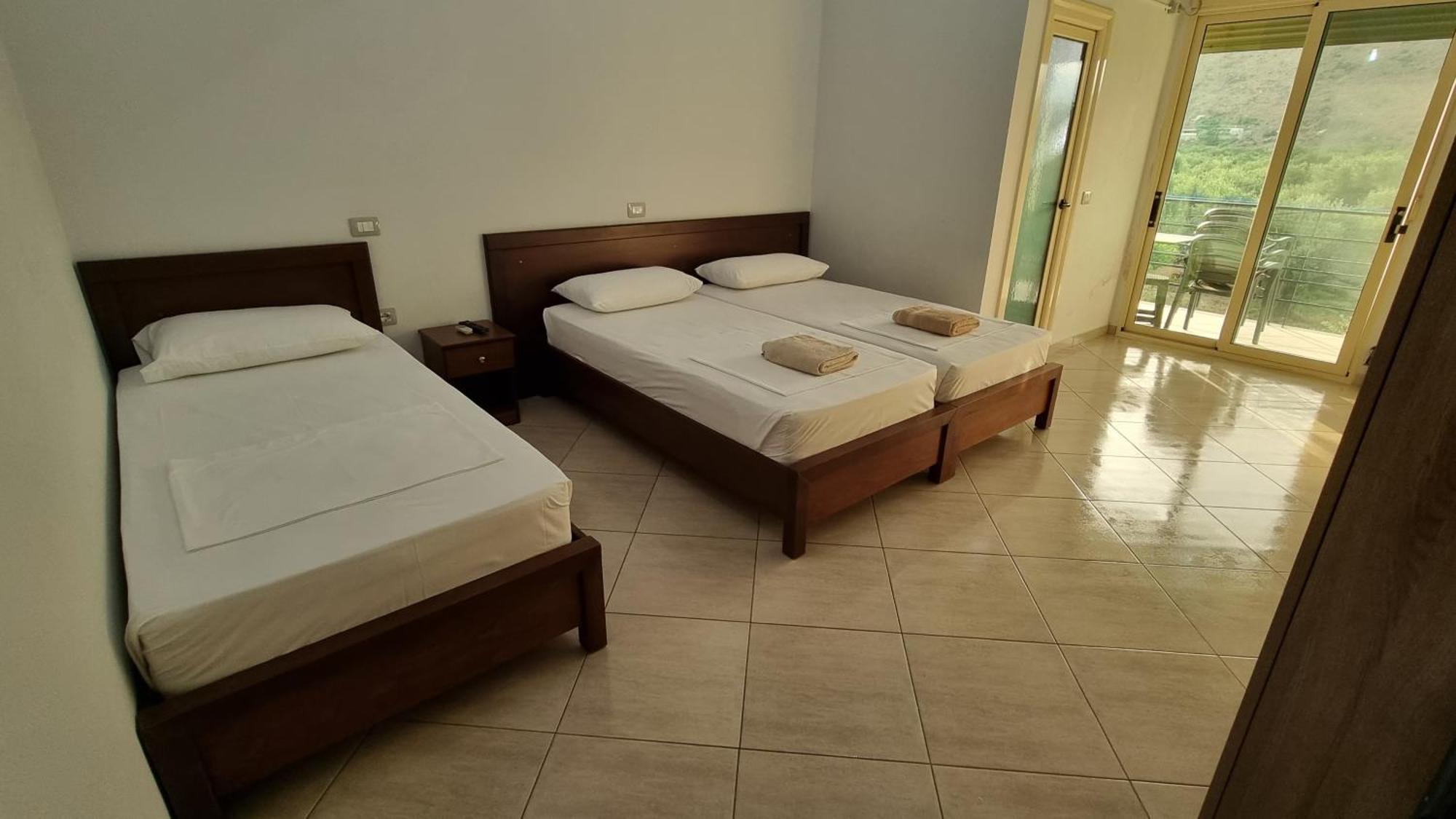 Anmaor Hotel Qeparo Buitenkant foto